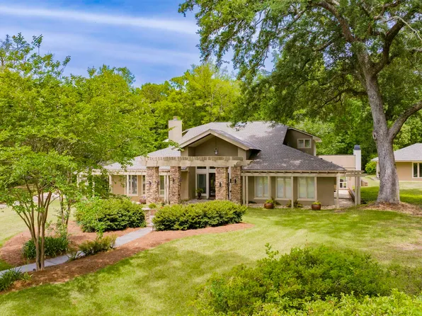 6801 N Winding Brook Dr, Daphne, AL 36526