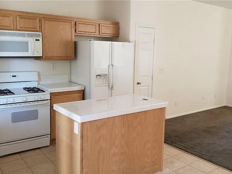 9112 Manalang Rd — Photo 34