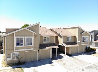 980 Memorial Dr, Hollister, CA