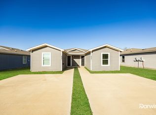 425 County Line Rd #A, Mabank, TX 75147