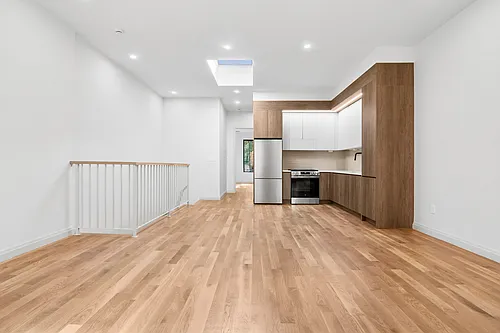 239 Kingston Ave #3 Photo 1