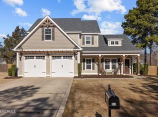 242 Cameron Ave, Vass, NC 28394