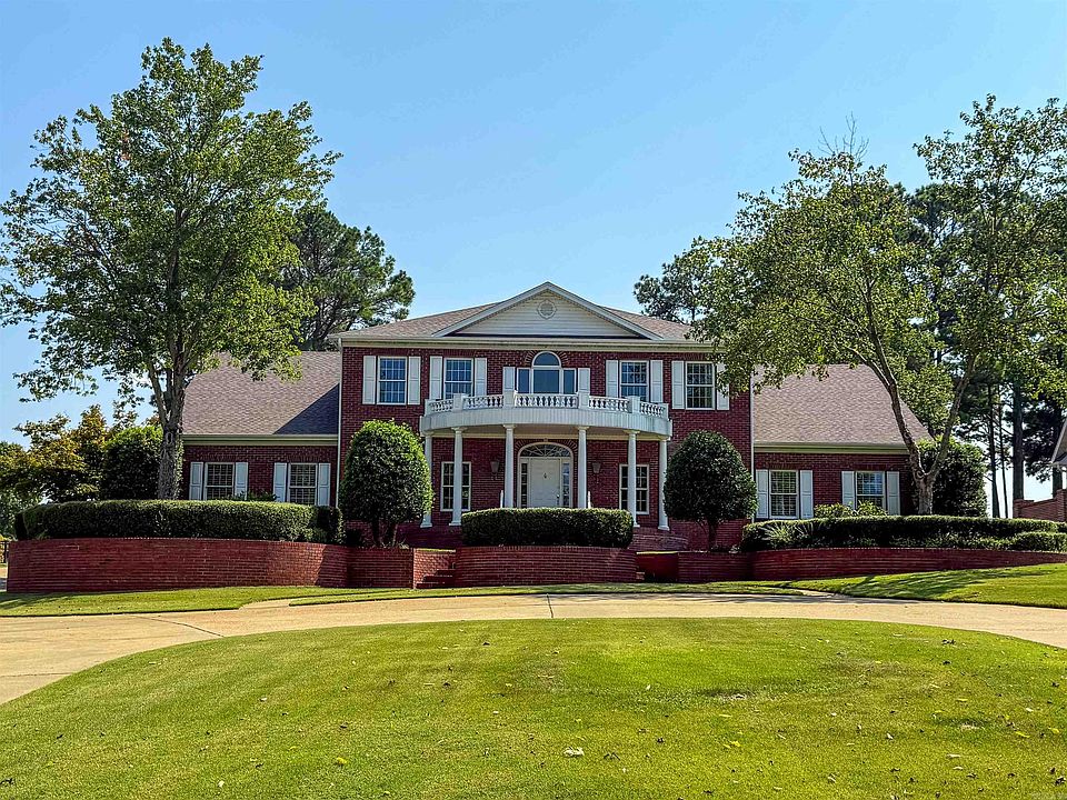 1st image of 3705 Sawgrass Dr