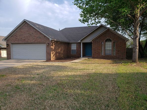 38 Wadesfield Dr