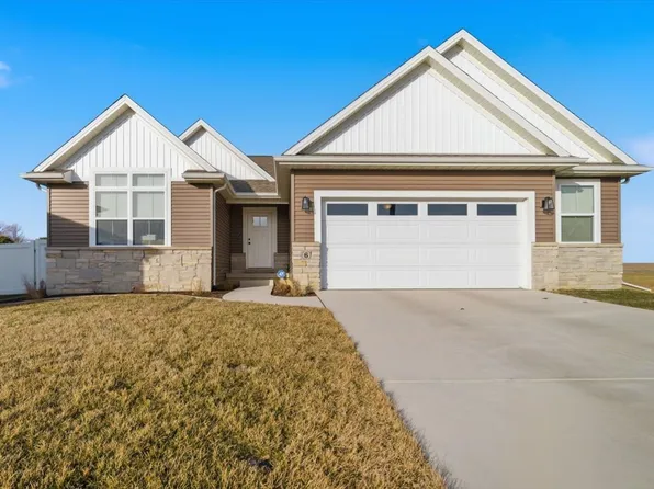 6 Bucktown Ct, Bloomington, IL 61705