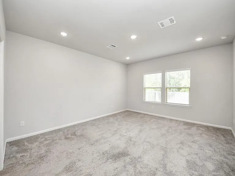 16489 Moss Ln — Photo 12