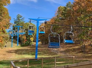 Saunder, Bushkill, PA 18324