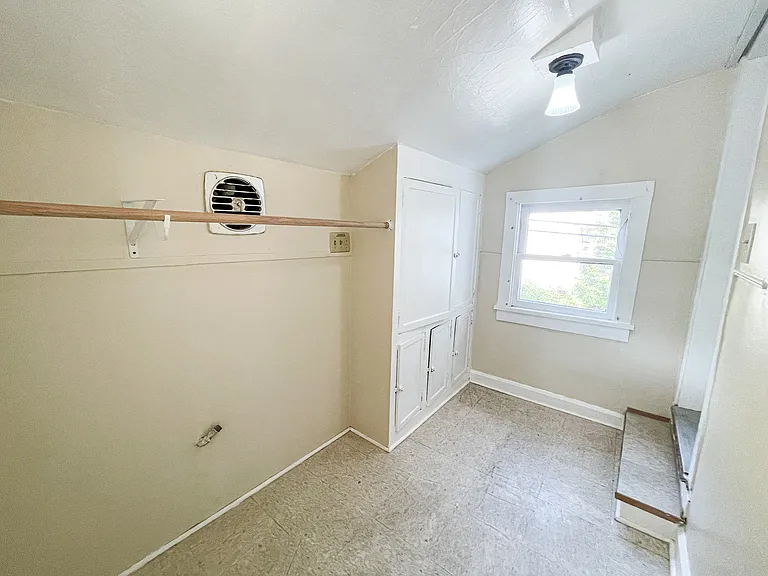 314 Farm Street — Photo 15