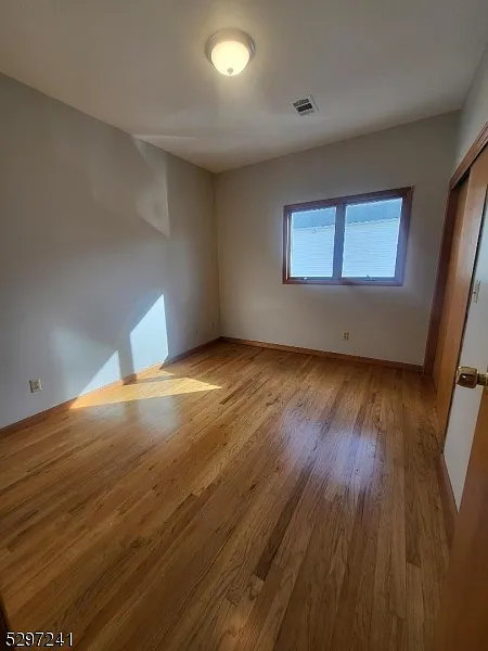 3 bed, 2.0 bath, $2,500 — Photo 4