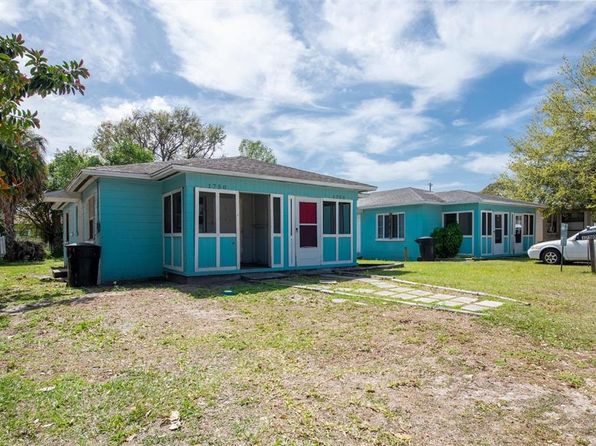 saint-petersburg-florida-81403882 picture