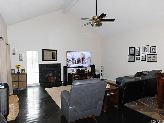 5th image of 1002 N Lyman Ave