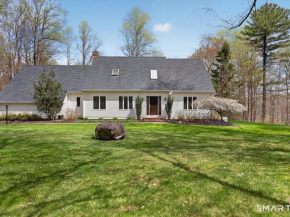 3rd image of 50 Overbrook Road