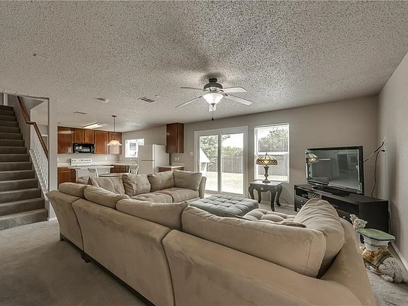 5th image of 804 Eagle Dr