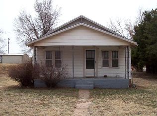 1140 North Trl, Freedom, OK 73842