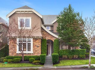 2450 NE Davis Loop, Issaquah, WA 98029