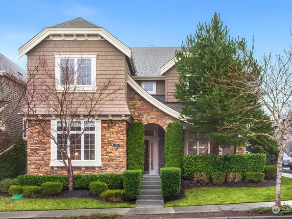 2450 NE Davis Loop, Issaquah, WA 98029