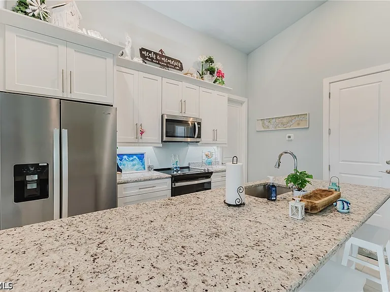 5310 Cocoa Ct — Photo 21