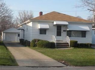2510 Center Dr, Parma, OH