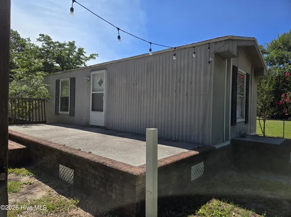 725 Pearson Circle, Newport, NC 28570
