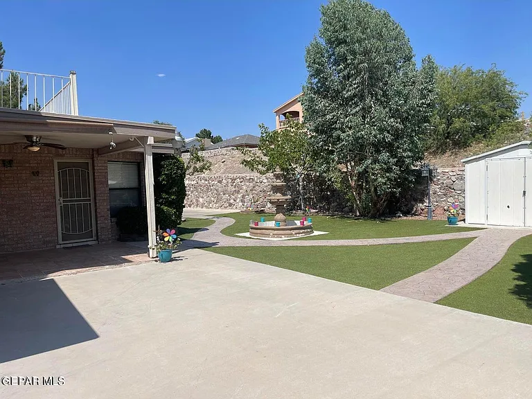 808 Merriman Dr — Photo 6