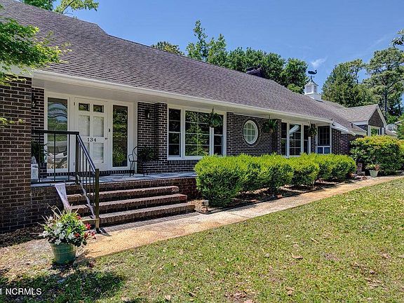 2nd image of 134 Parkwood Dr
