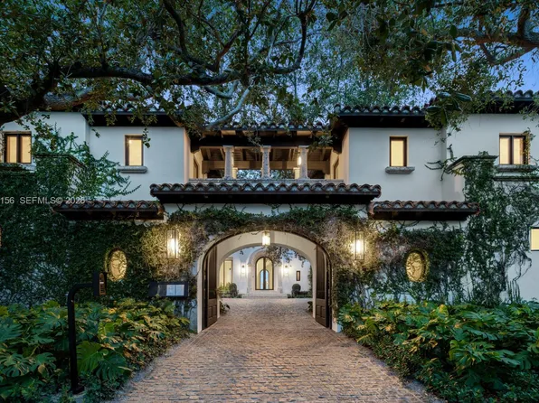 5300 N Bay Rd, Miami Beach, FL 33140