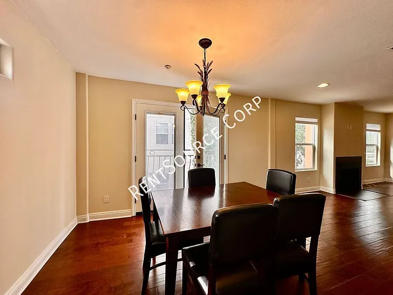 4220 Fair Ave #206 — Photo 9