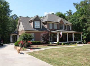 2700 Bay Ridge Dr, Loganville, GA 30052