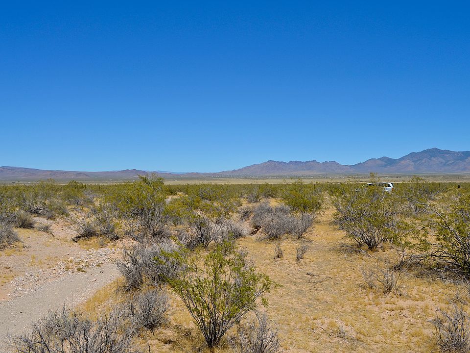 1st image of Mineral Rd