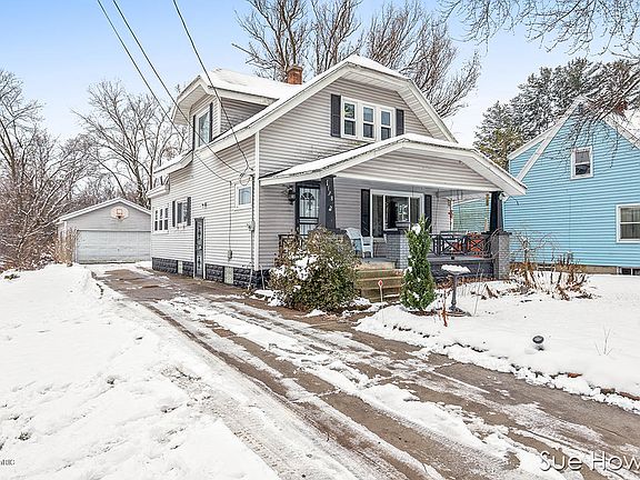 2nd image of 1138 Pannell St NW