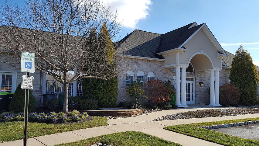 2nd image of 1054 Morning Glory Dr