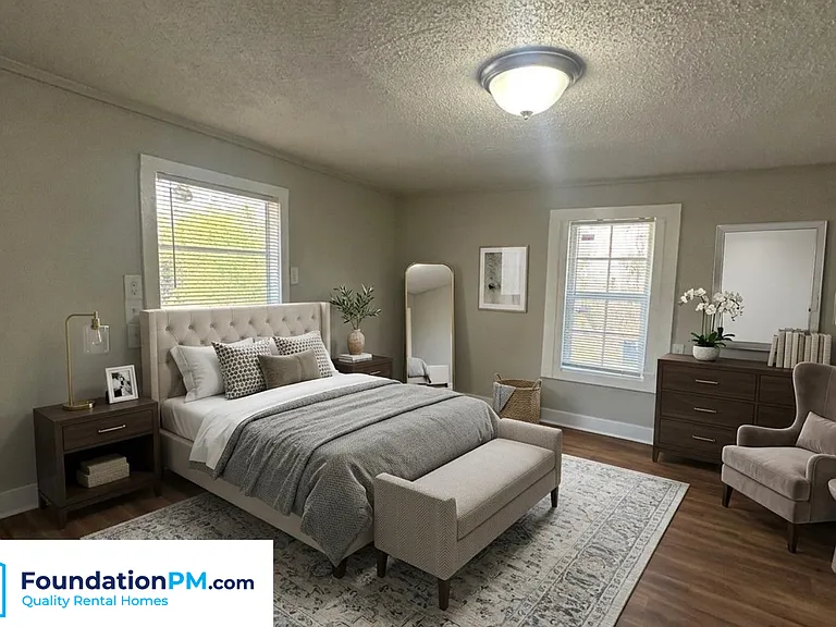 1596 Barton St — Photo 12