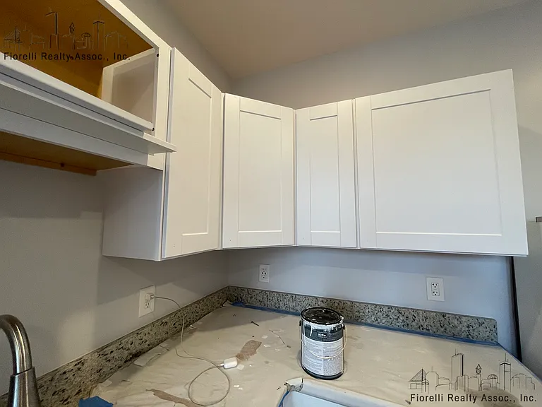 Charter St — Photo 11