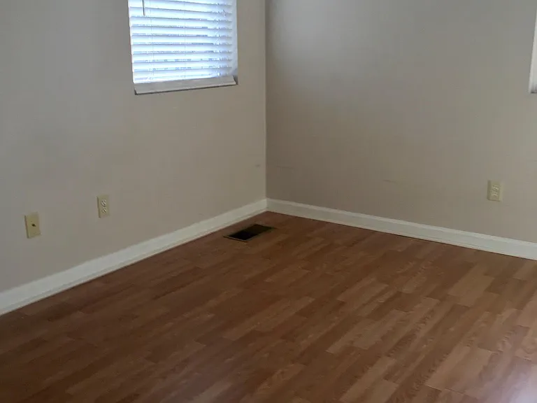 8066 Alexandra Ln — Photo 9