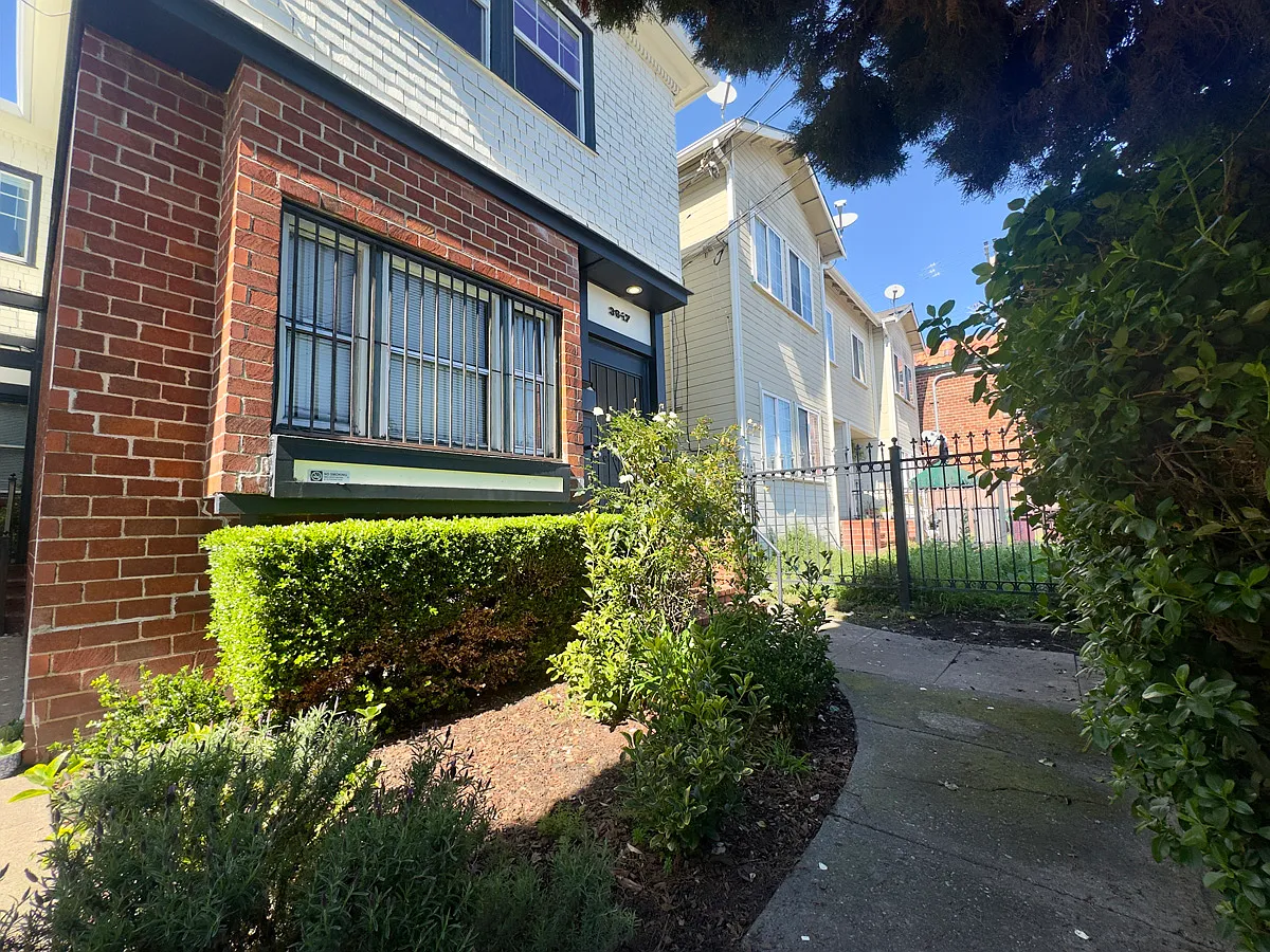 3 bed, 1500 sqft, $3,395 — Photo 1