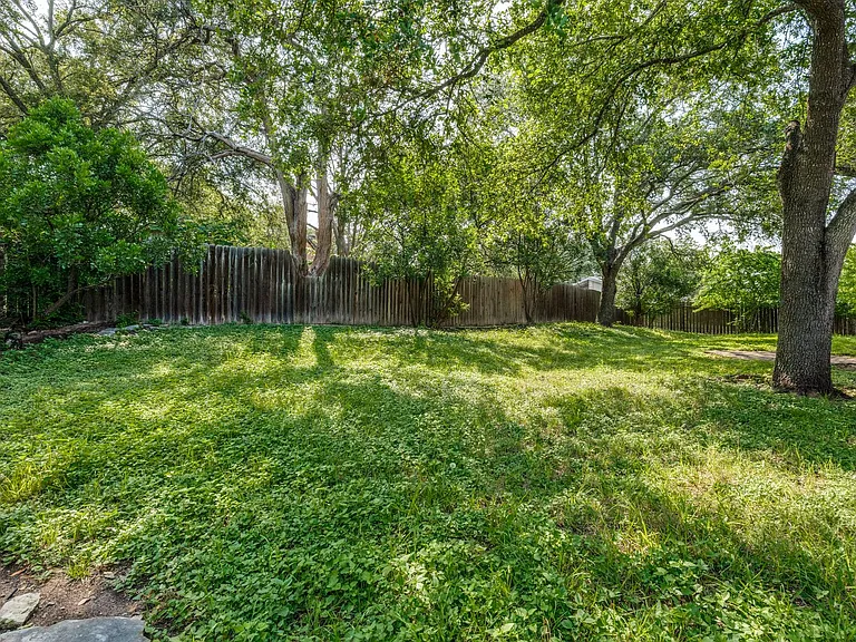 16006 Eagleway St — Photo 25