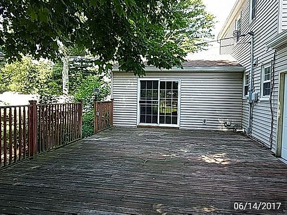 3rd image of 17570 Brandel Ave