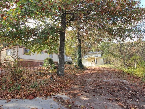 2nd image of 353 Rainbow Dr