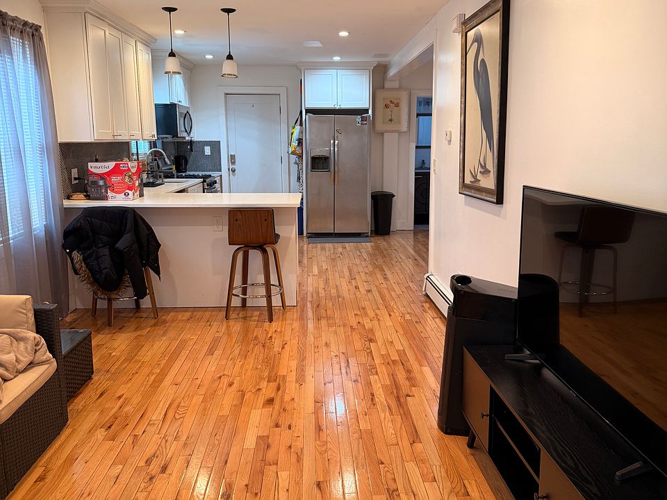 1st image of 116 Winthrop Ave Floor 1