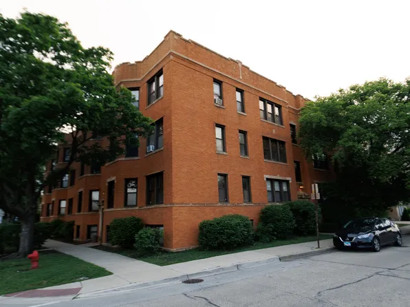 644 Harrison St APT 1, Oak Park, IL 60304