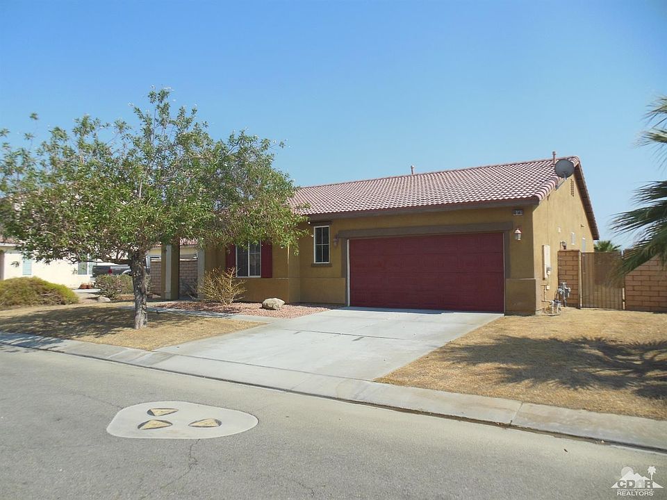 1st image of 80561 Stortford Ave