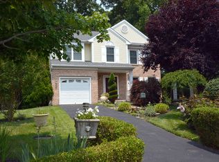 8 Perch Ct, Baltimore, MD 21220