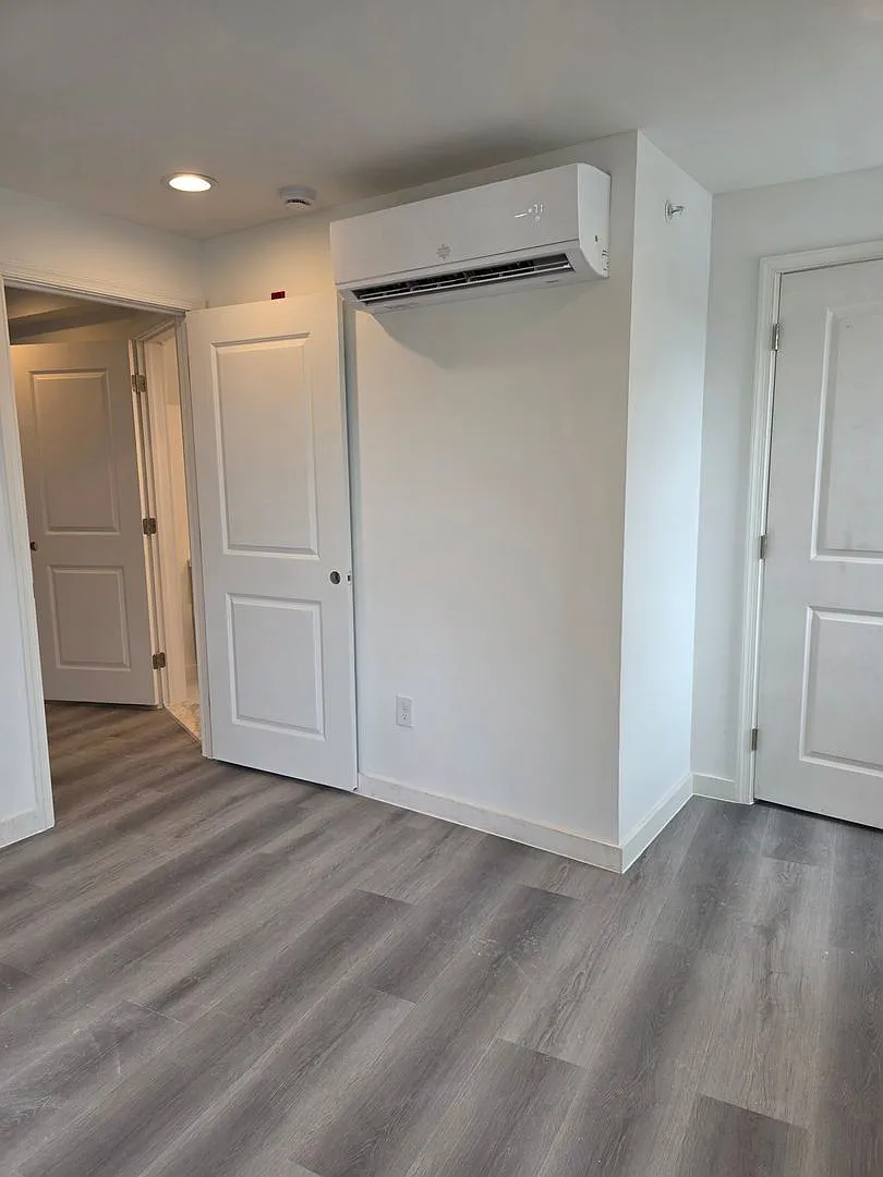 543 Washington Ave — Photo 3
