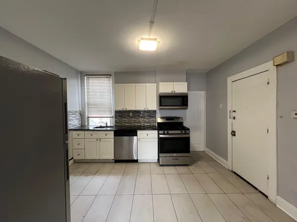 33 Leonard St #1E, Jersey City, NJ 07307