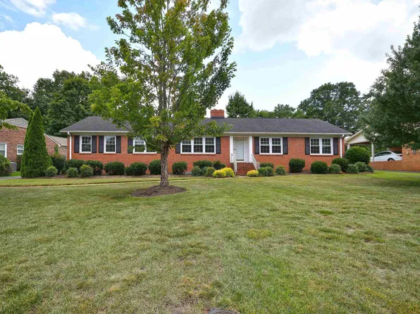 19 Spring Forest Rd, Greenville, SC 29615