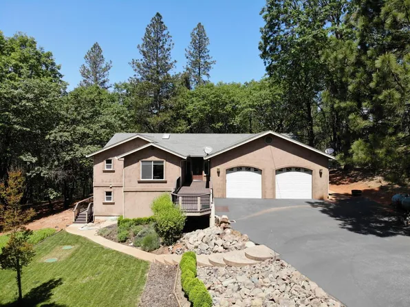 10790 Alta Sierra Dr, Grass Valley, CA 95949