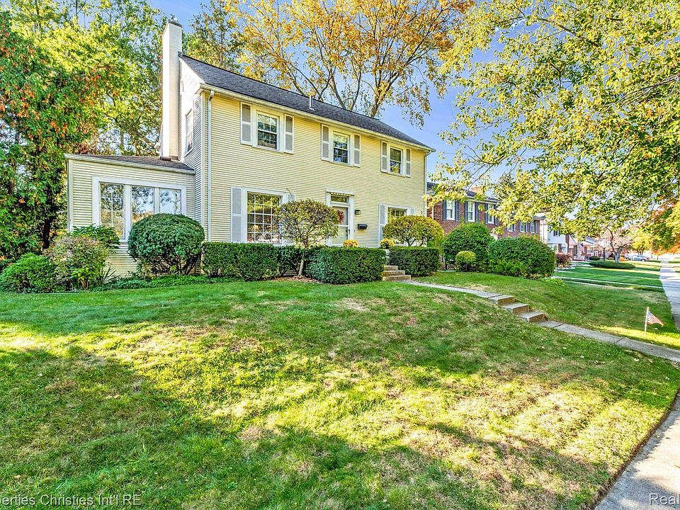 1st image of 2405 Woodland Ave