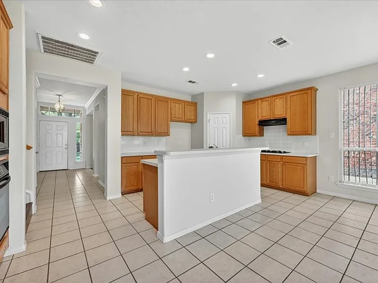 11068 Downbrook Dr — Photo 20