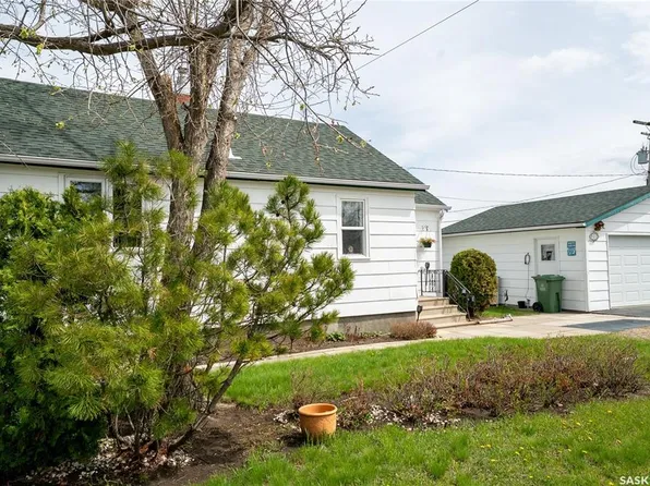 300 Carson STREET, Dundurn, SK S0K 1K0