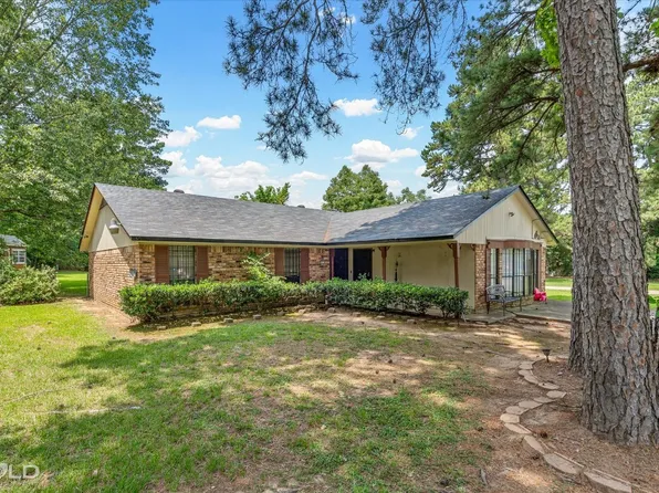 8318 Wild Briar Dr, Shreveport, LA 71108